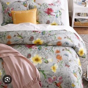 Pottery Barn Duvet Cover 80” x 90” Full Size Butterfly Flower Bird reversible
